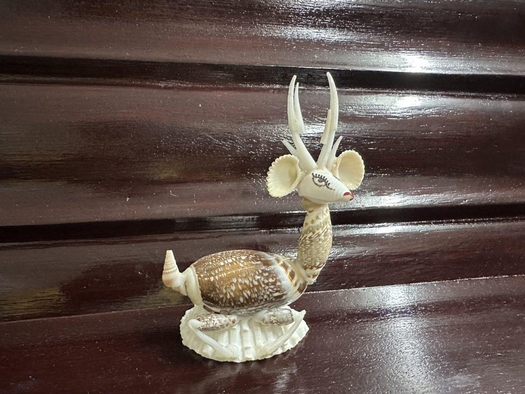 Seashell Figurines -  Australia