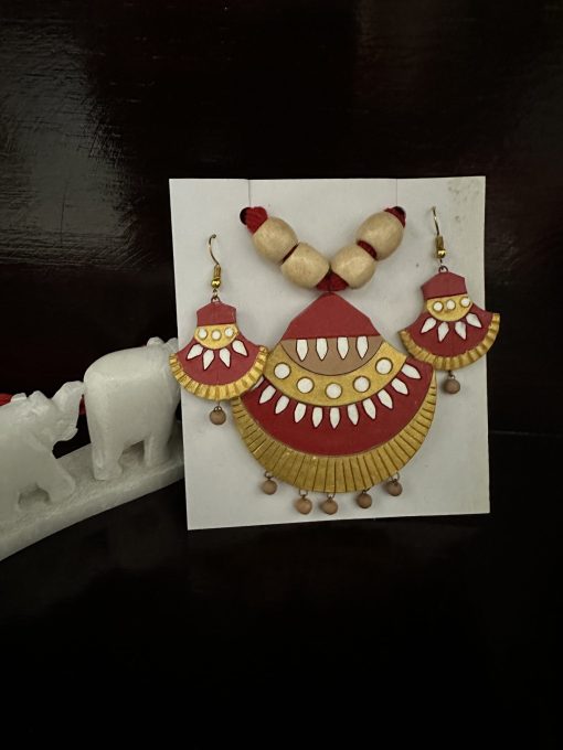 Women Jeweler set with Earring